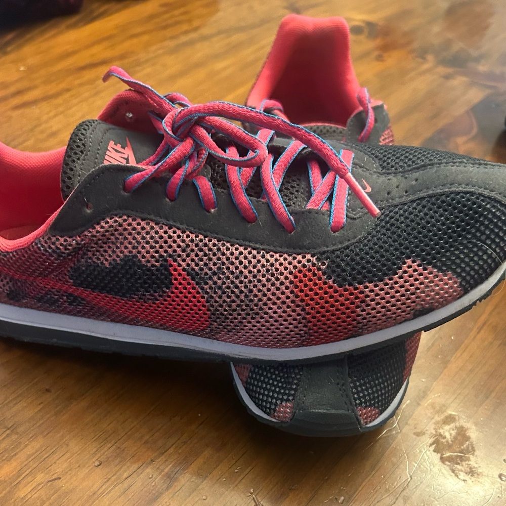 Nike Red and White Women's Sneakers